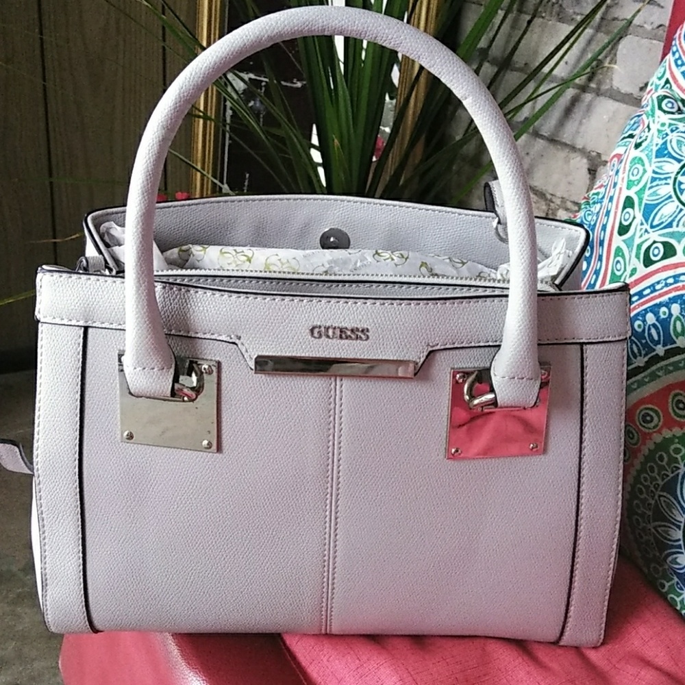Guess purse